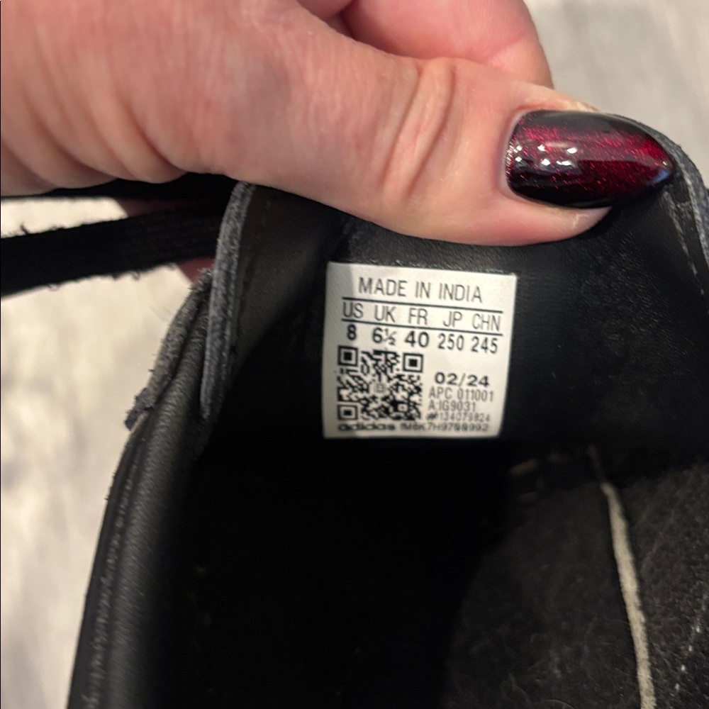 Adidas Women's OG Sambas Black/White/Gum Size 8 - Picture 7 of 7